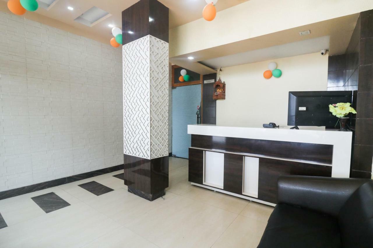 Oyo 48974 Hotel Shweta Residency Varanasi Bagian luar foto